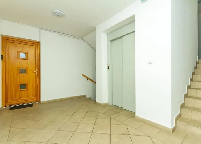 Appartement Diplomat Quarter 2 Bdr By Newave *